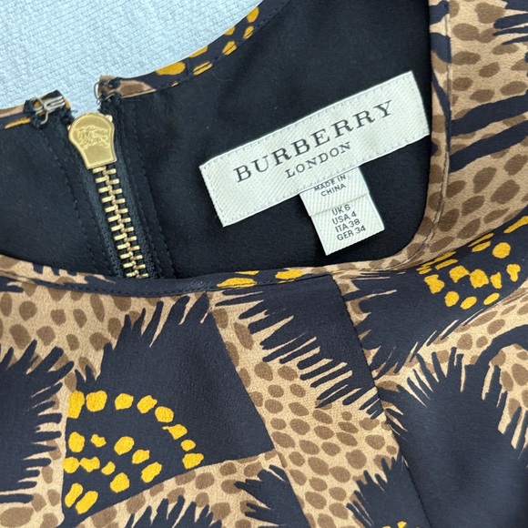 BURBERRY DRESS - Picture 2 of 3